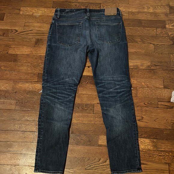 American eagle blue jeans in perfect condition - Picture 2 of 2